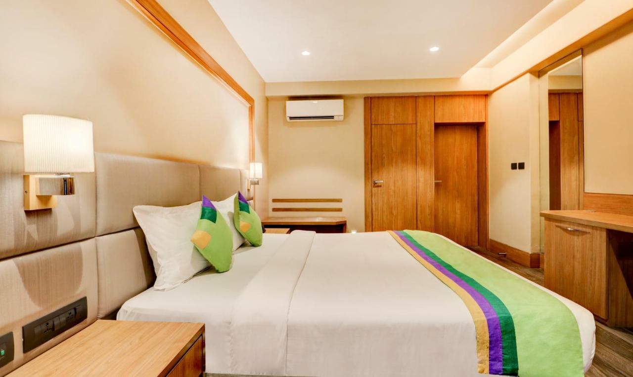 Treebo Radhe Palace