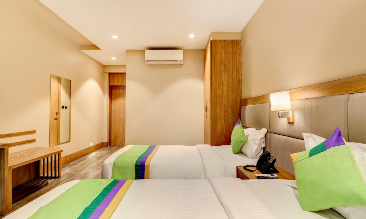 Treebo Radhe Palace 3*
